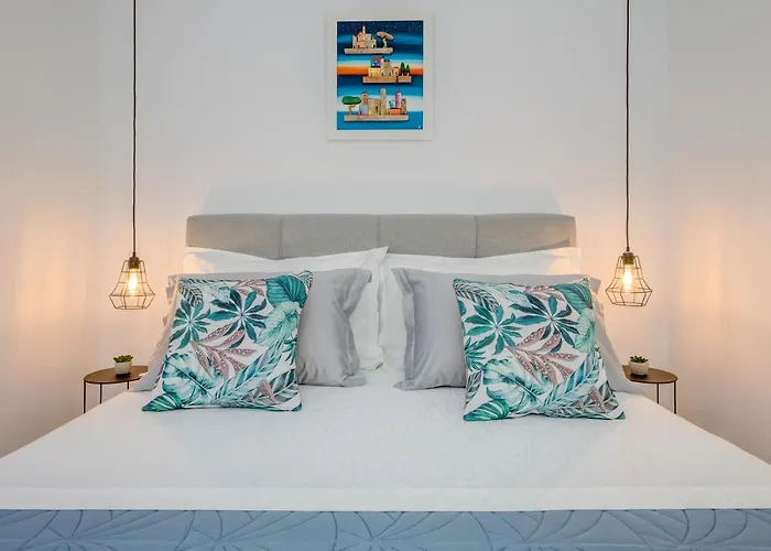 Brand New Luxury Apartment Asi