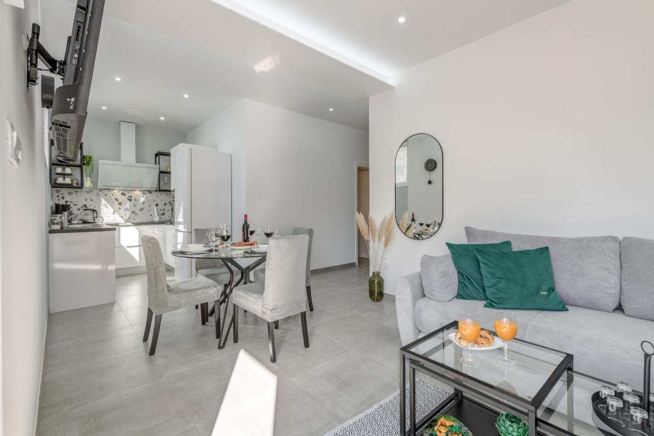 Apartment Brand New Luxury Asi Split